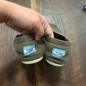 Toms Size 6.5